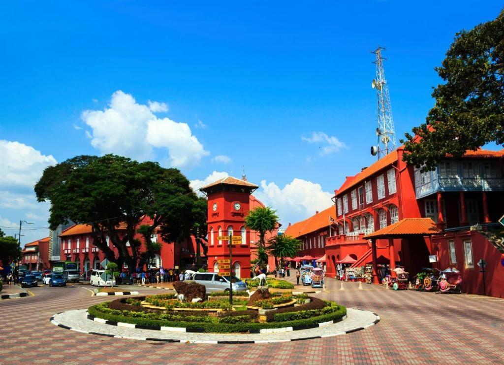 My Sweet Home Malacca Exteriör bild
