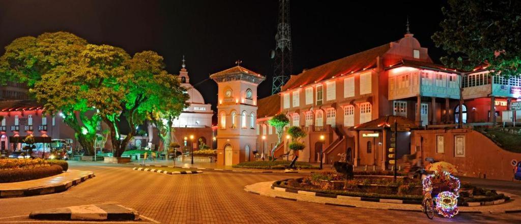 My Sweet Home Malacca Exteriör bild