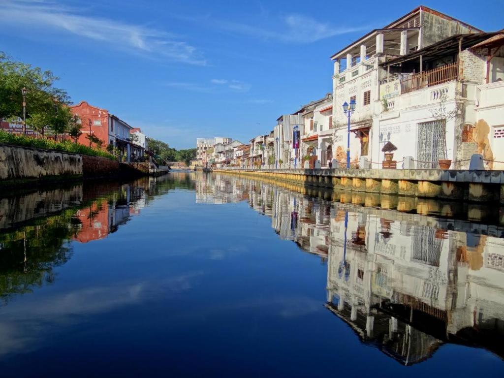 My Sweet Home Malacca Exteriör bild